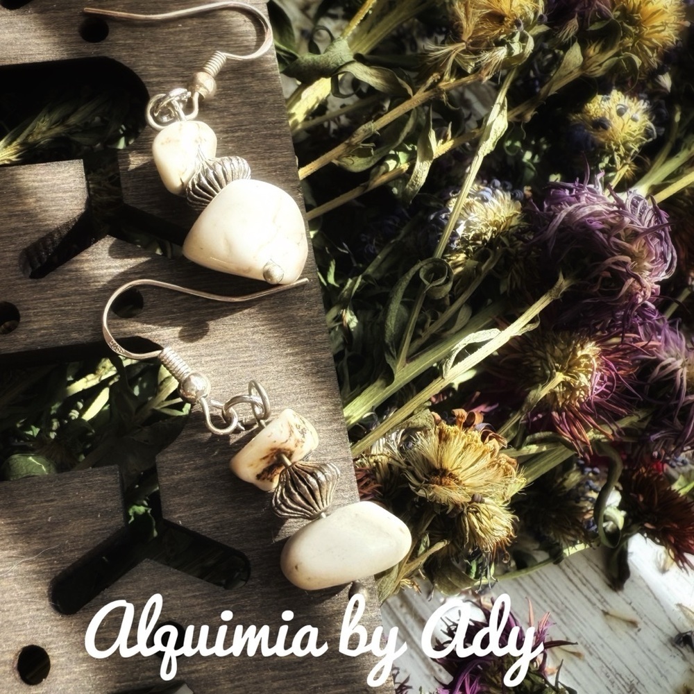 Alquimia Silver and Cream Botanical Earrings